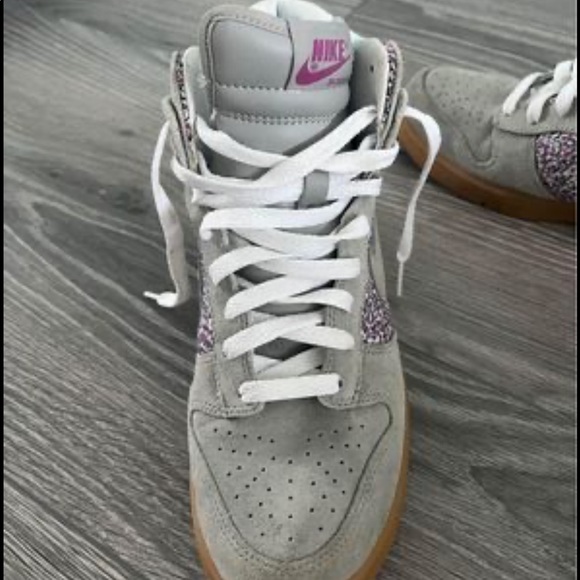 Nike liberty zoom high tops size US8 - Picture 2 of 2